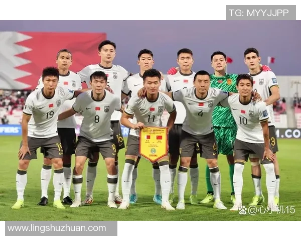 以足球星精神为引领激励青少年拼搏奋进凝聚团队力量共创辉煌