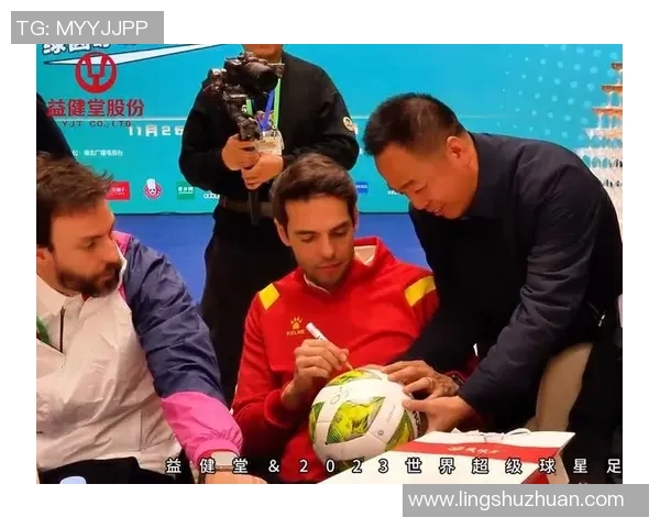 足球巨星齐聚一堂,世界顶级球员同框展现竞技魅力与风采 足球巨星齐聚一堂,世界顶级球员同框展现竞技魅力与风采