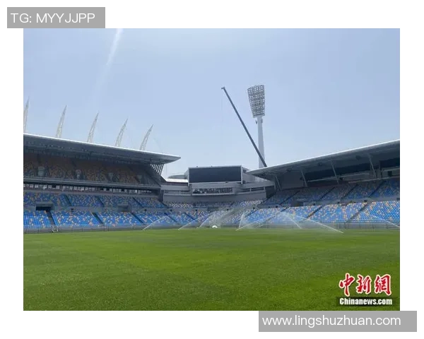 足球巨星归乡再出发：从家乡到世界舞台的传奇之旅